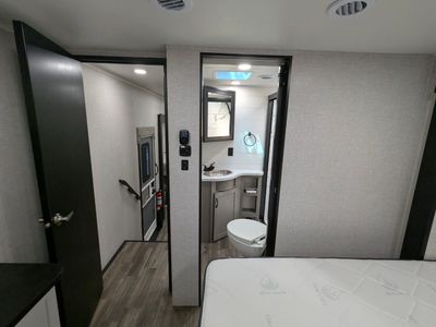 2025 Jayco Seismic - Photo 23