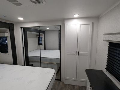 2025 Jayco Seismic - Photo 15