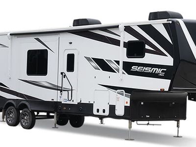 2025 Jayco Seismic - Photo 41