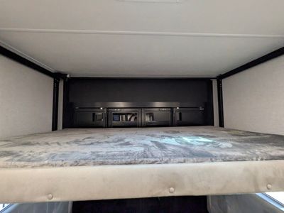 2025 Jayco Seismic - Photo 17