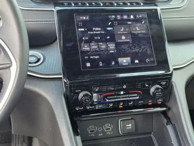 2023 Jeep Grand Cherokee - Photo 9