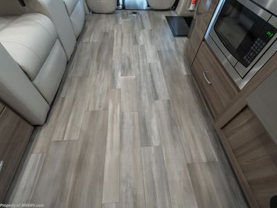 2026 Thor Motor Coach Tiburon - Photo 18