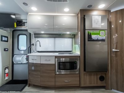 2026 Thor Motor Coach Tiburon - Photo 13