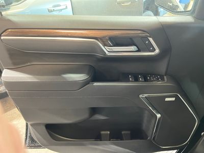 2026 Chevrolet Silverado 1500 — photo 16 view