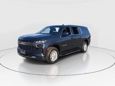 2023 Chevrolet Suburban - Photo 3