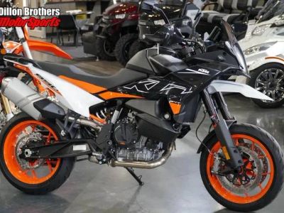 2024 KTM 890 SMT — front three-quarter view