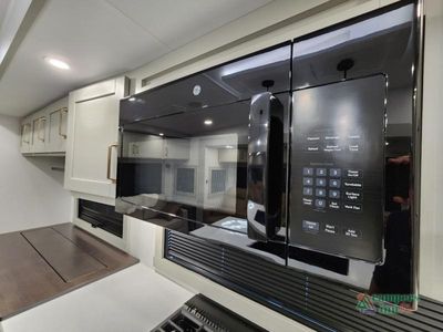 2026 Brinkley Model Z - Photo 33