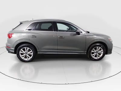 2024 Audi Q3 — photo 8 view