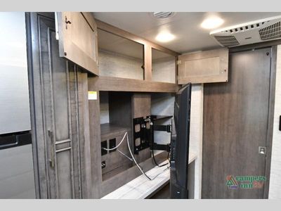2024 Entegra Coach Odyssey - Photo 39