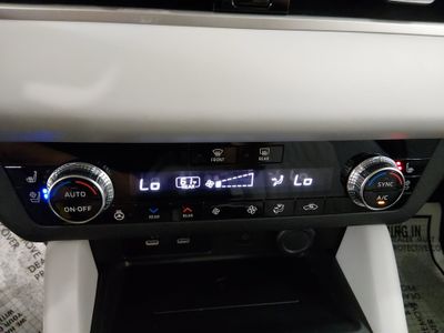2025 Mitsubishi Outlander - Photo 19