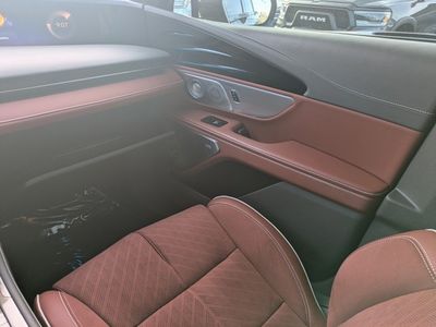 2024 Lincoln Nautilus - Photo 15