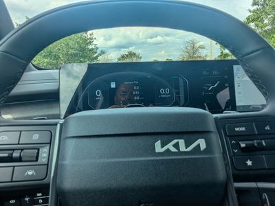 2027 Kia Telluride Hybrid - Photo 38