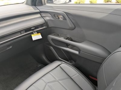2027 Kia Telluride Hybrid - Photo 22