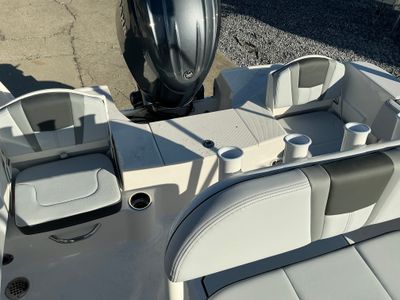 2026 Robalo 180 CC - Photo 15