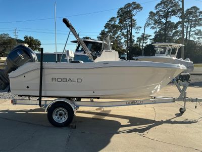 2026 Robalo 180 CC - Photo 11