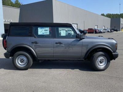 2025 Ford Bronco - Photo 2