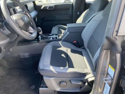 2025 Ford Bronco - Photo 10