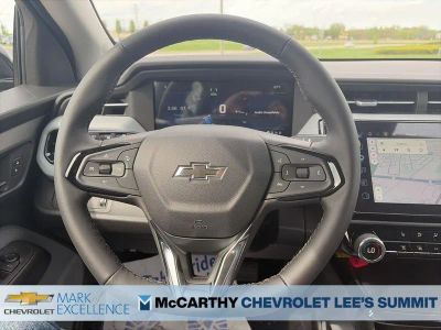2027 Chevrolet Bolt - Photo 11