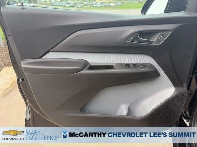 2027 Chevrolet Bolt - Photo 44
