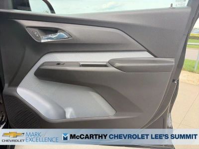 2027 Chevrolet Bolt - Photo 25