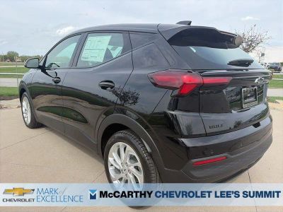 2027 Chevrolet Bolt - Photo 6