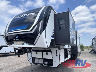 2025 Keystone RV Fuzion - Photo 4