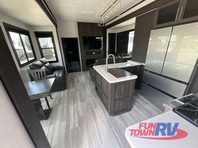 2025 Keystone RV Fuzion - Photo 18