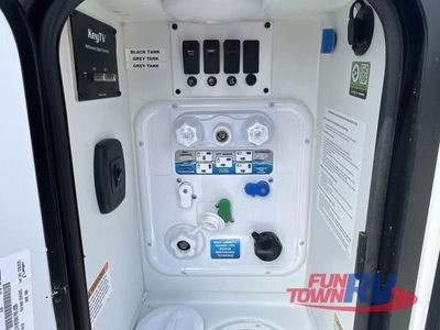 2025 Keystone RV Fuzion - Photo 8