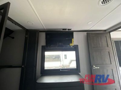 2025 Keystone RV Fuzion - Photo 44