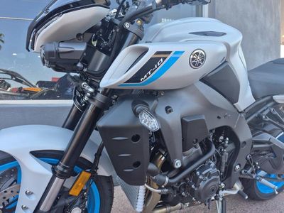 2025 Yamaha MT-10 - Photo 12