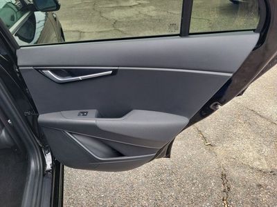 2023 Kia Niro - Photo 34