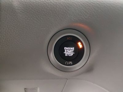 2023 Chrysler Pacifica — photo 19 view