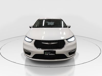 2023 Chrysler Pacifica — side profile view