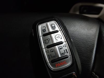 2023 Chrysler Pacifica — photo 15 view