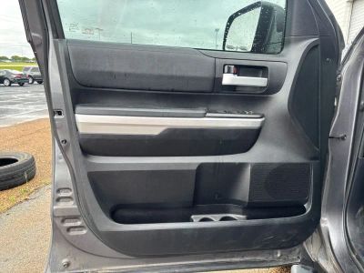 2017 Toyota Tundra - Photo 6