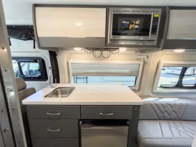 2024 Thor Motor Coach TRANQUILITY — photo 10 view