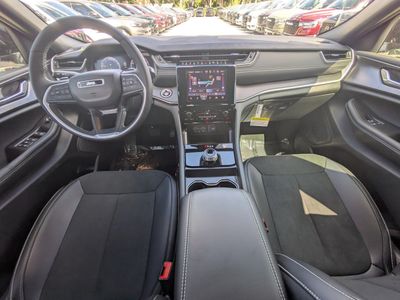 2025 Jeep Grand Cherokee - Photo 13
