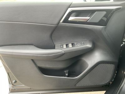 2026 Nissan Rogue Plug-In Hybrid — photo 20 view