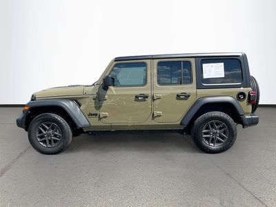 2025 Jeep Wrangler - Photo 4