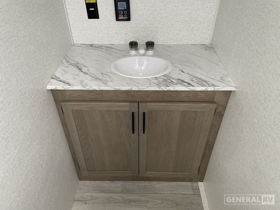 2025 Keystone Springdale Mini — photo 14 view