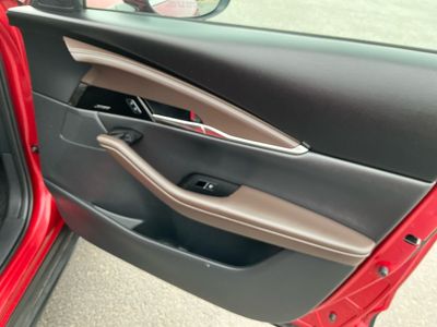 2021 Mazda CX-30 — photo 21 view