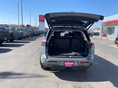 2026 Nissan Pathfinder - Photo 17