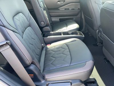 2026 Nissan Pathfinder - Photo 18