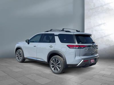 2026 Nissan Pathfinder - Photo 4