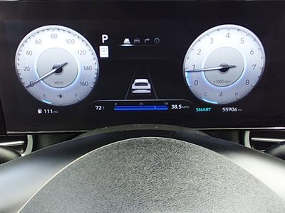 2025 Hyundai Elantra — photo 14 view