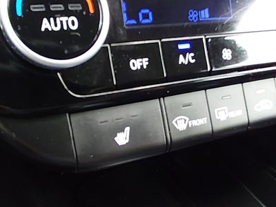 2025 Hyundai Elantra — photo 18 view
