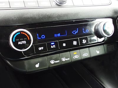 2025 Hyundai Elantra — photo 20 view