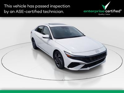 2025 Hyundai Elantra SEL Convenience IVT — front three-quarter view