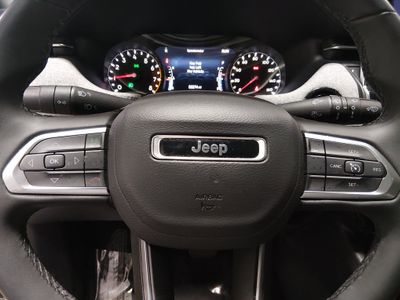 2024 Jeep Compass — photo 12 view