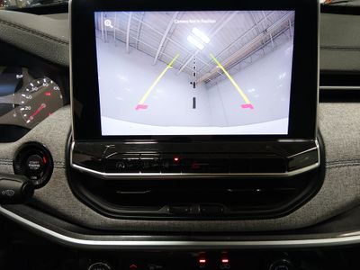 2024 Jeep Compass — photo 16 view